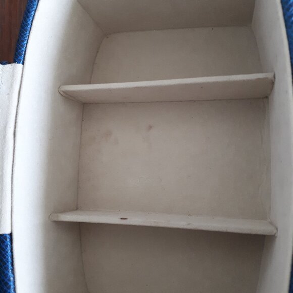 Locking Jewellery Box with Key by Na Hoku - Hawaii's Finest Jewelers since 1994 - Picture 5 of 6